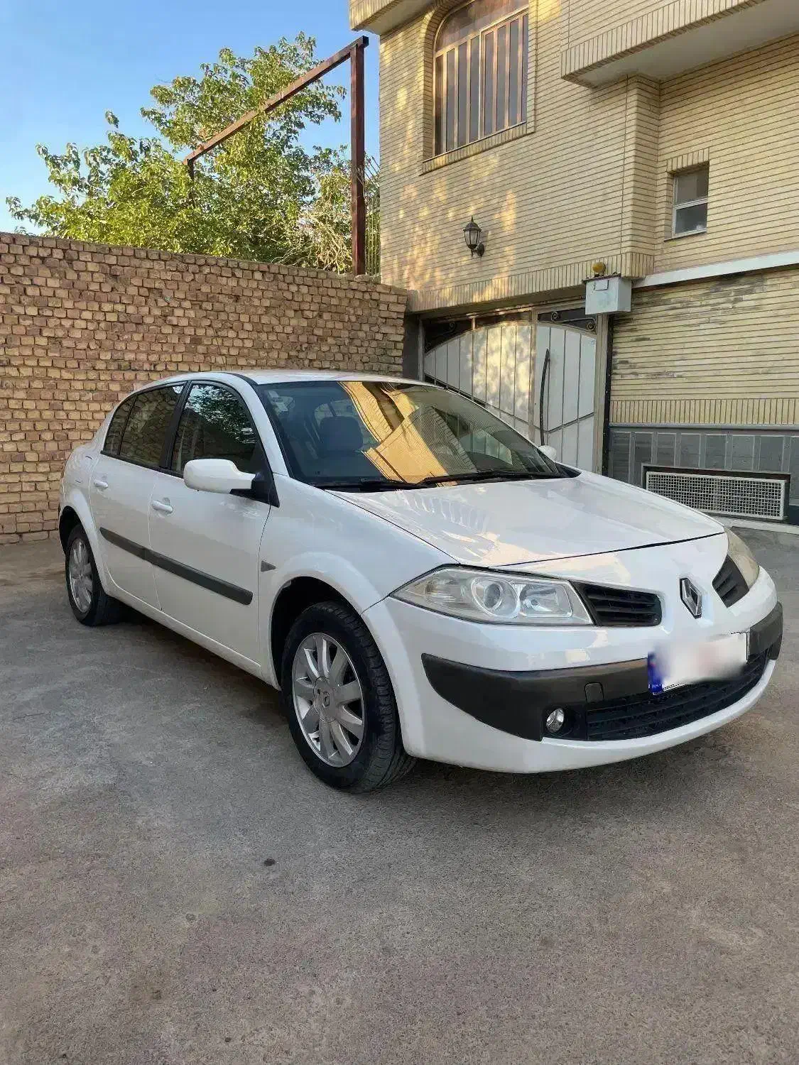 رنو مگان اتوماتیک 2000 مدل 1390|خودرو سواری و وانت|نجفآباد, شریعتی|دیوار