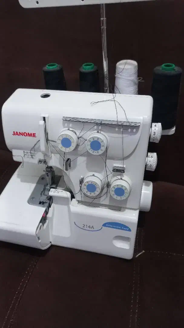 ژانومه 4 نخ|چرخ خیاطی و ریسندگی|برازجان, |دیوار