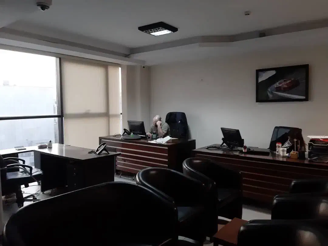 جنب مترو شریعتی 80 متر موقعیت اداری|اجارهٔ دفتر کار، اتاق اداری، مطب|تهران, میرداماد|دیوار