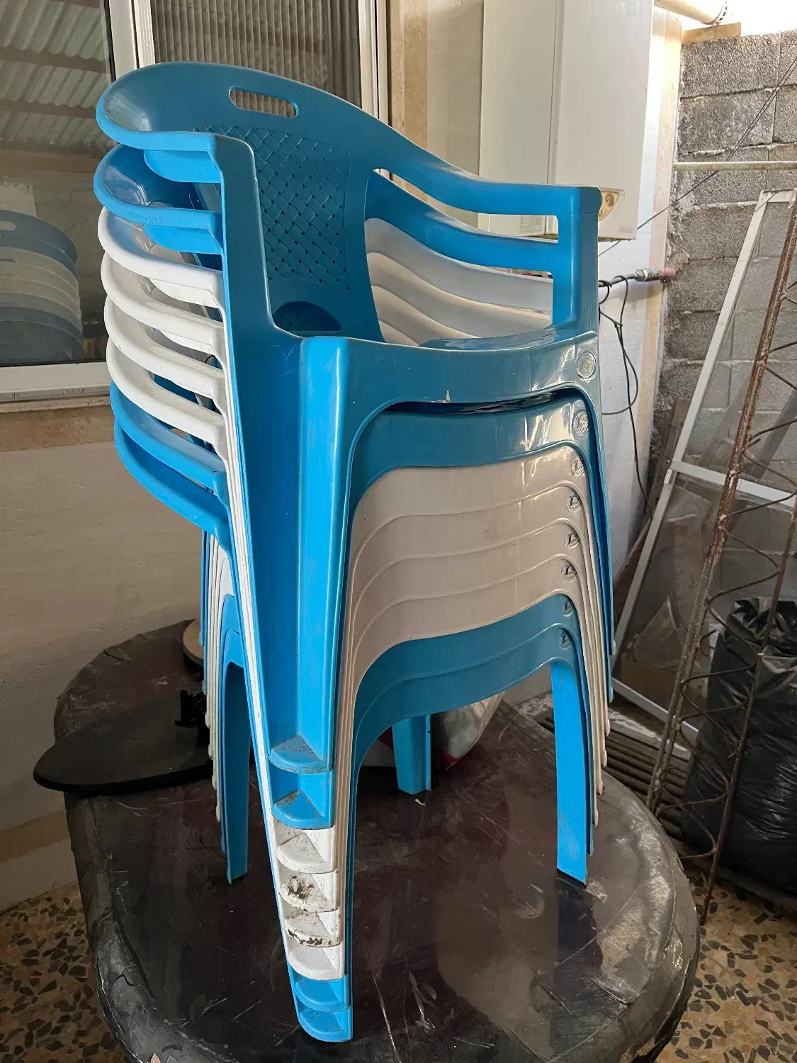 میزوصندی پلاستیکی|میز و صندلی غذاخوری|لیسار, |دیوار