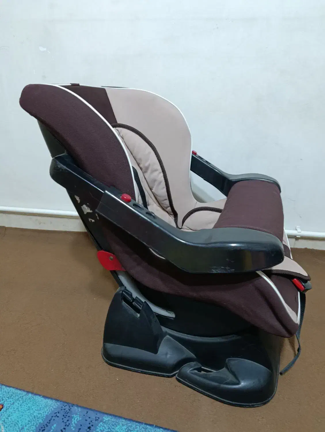 صندلی ماشین|تخت و صندلی بچه|کرج, شهرک شهید احسانی نژاد|دیوار