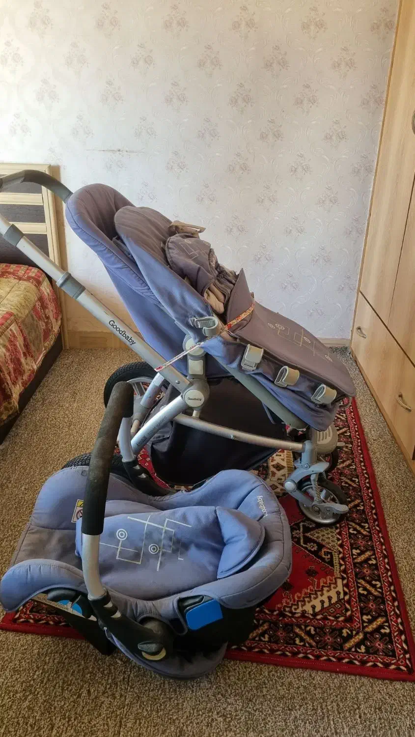 کالسکه کریر و ساک حمل‌ بچه.|کالسکه و لوازم جانبی|لاهیجان, طالقانی|دیوار