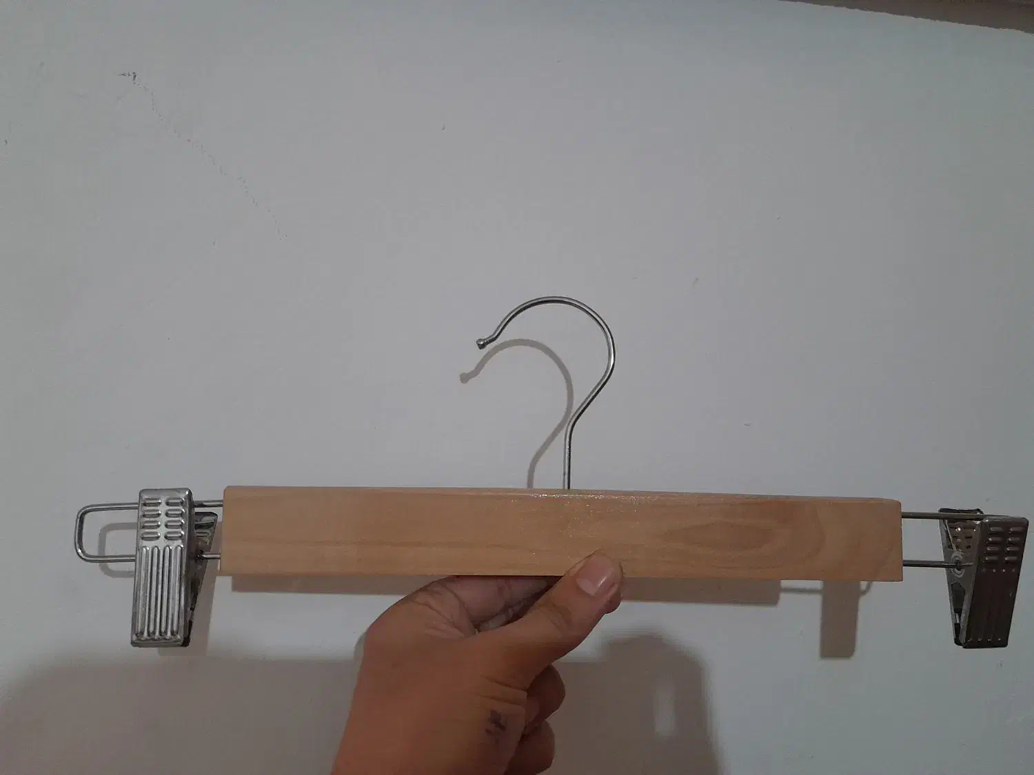 چوب لباسی|بندرخت و رخت‌آویز|شهریار, شهرک امیریه|دیوار