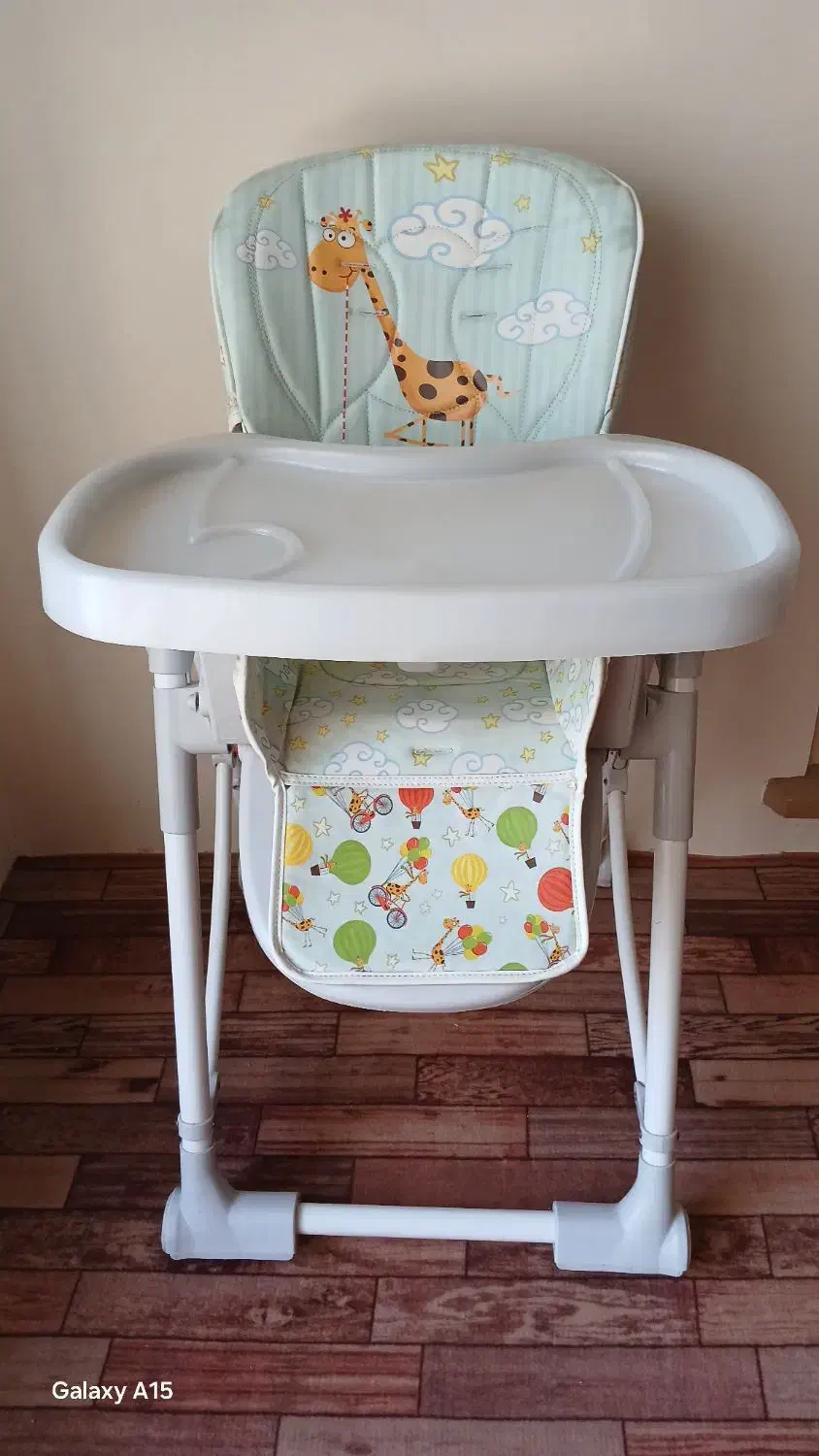 صندلی غذا و صندلی ماشین|تخت و صندلی بچه|شیراز, فخرآباد (دروازه کازرون)|دیوار