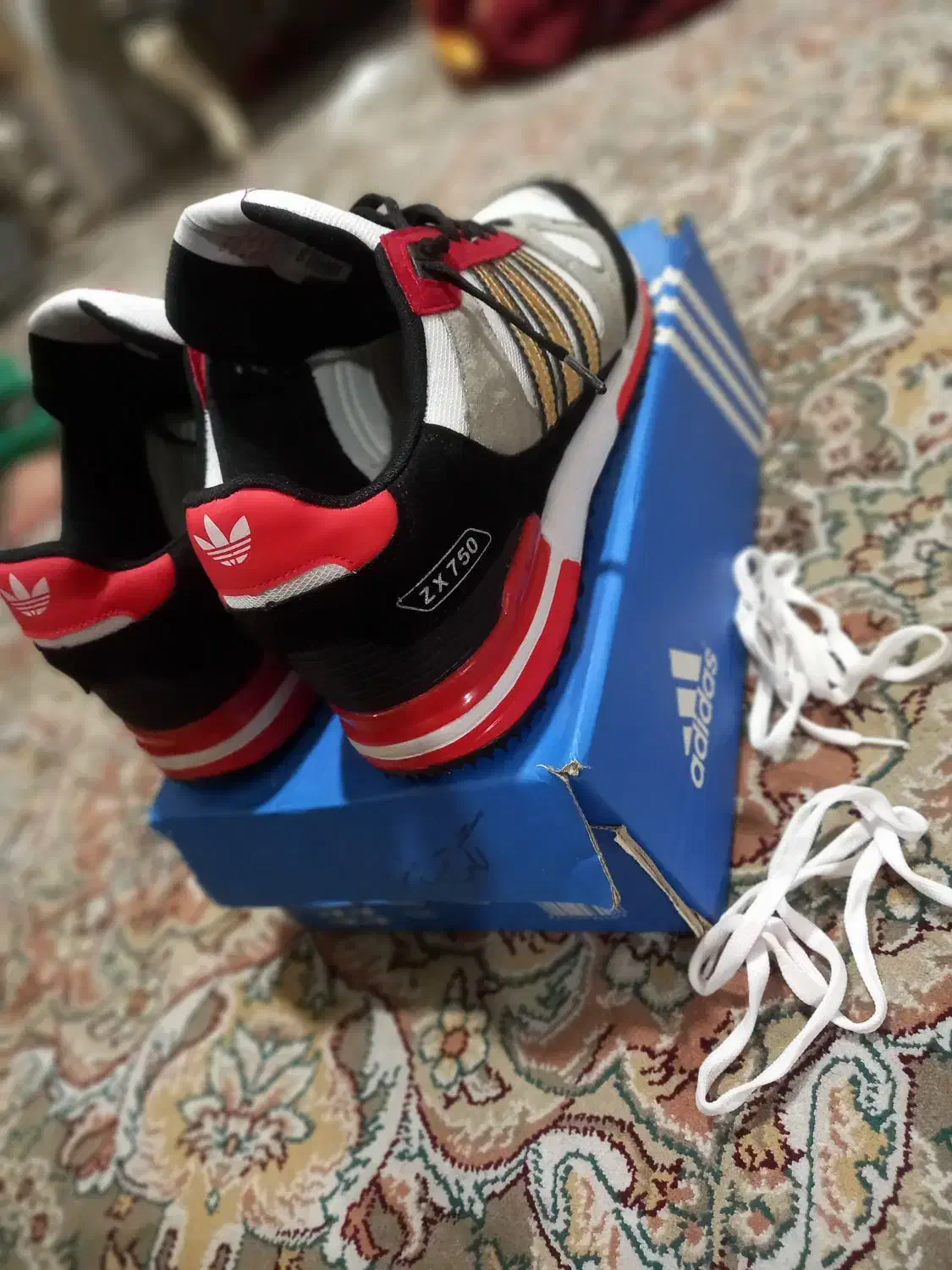 کتونی ادیداس  zx 750 8000|کیف، کفش، کمربند|کهریزک, |دیوار