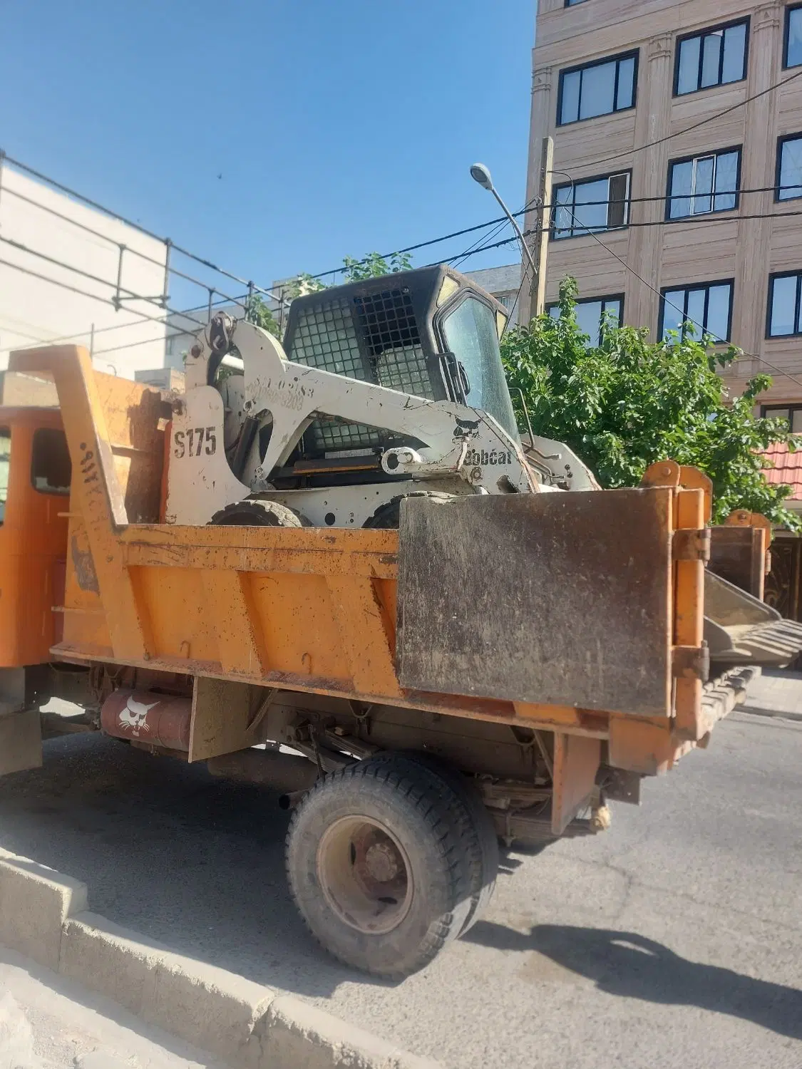 بابکت s175|خودرو سنگین|آفتاب, |دیوار