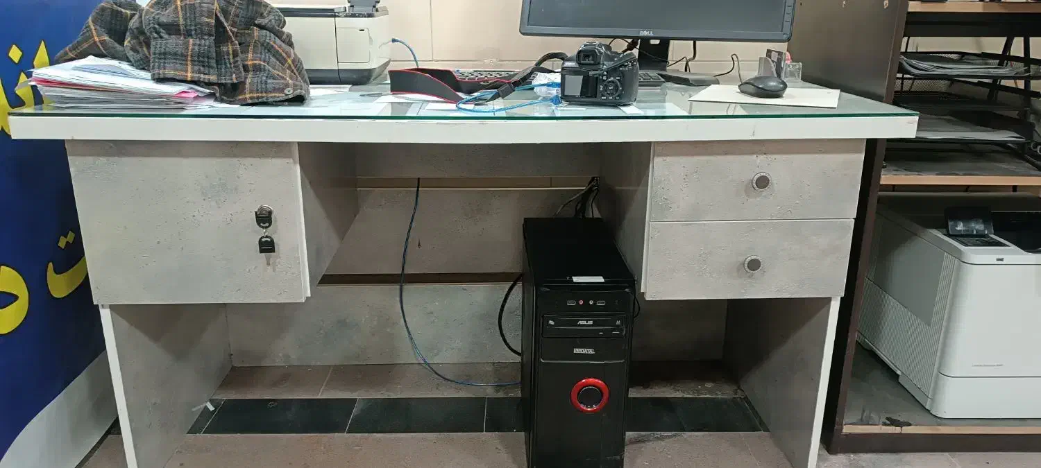 میز کاری|دفتر کار|گنبد کاووس, |دیوار