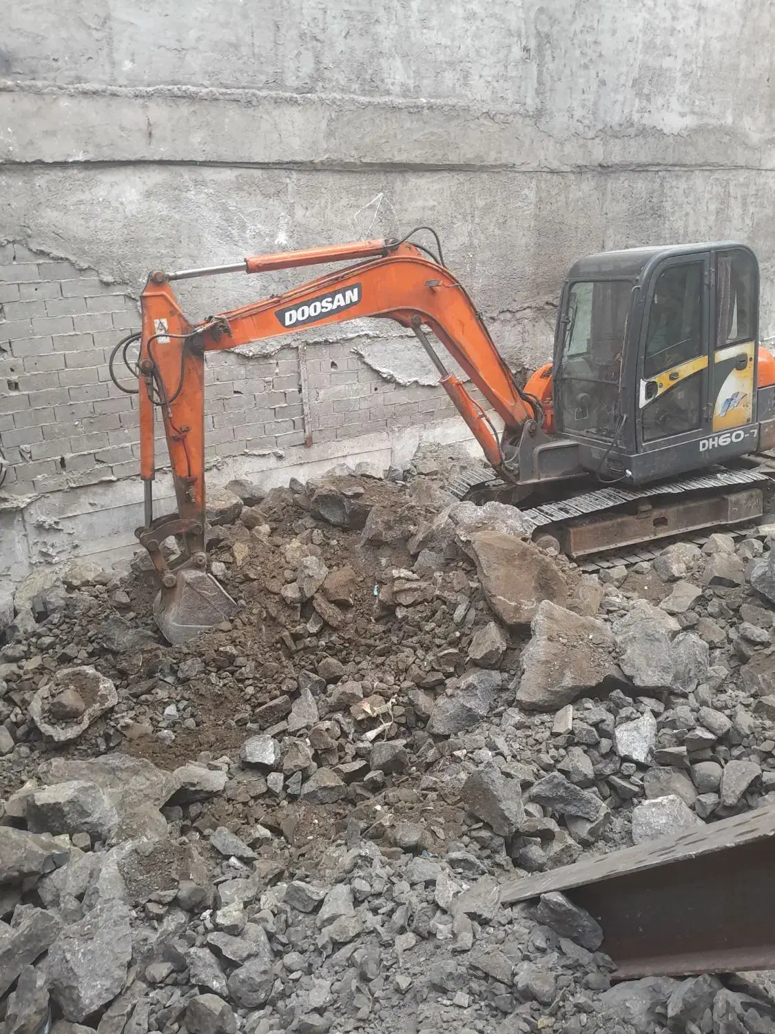 اجاره مینی بیل وبابکت بومهن پردیس رودهن وحومه|خدمات حمل و نقل|پردیس, فاز ۴|دیوار