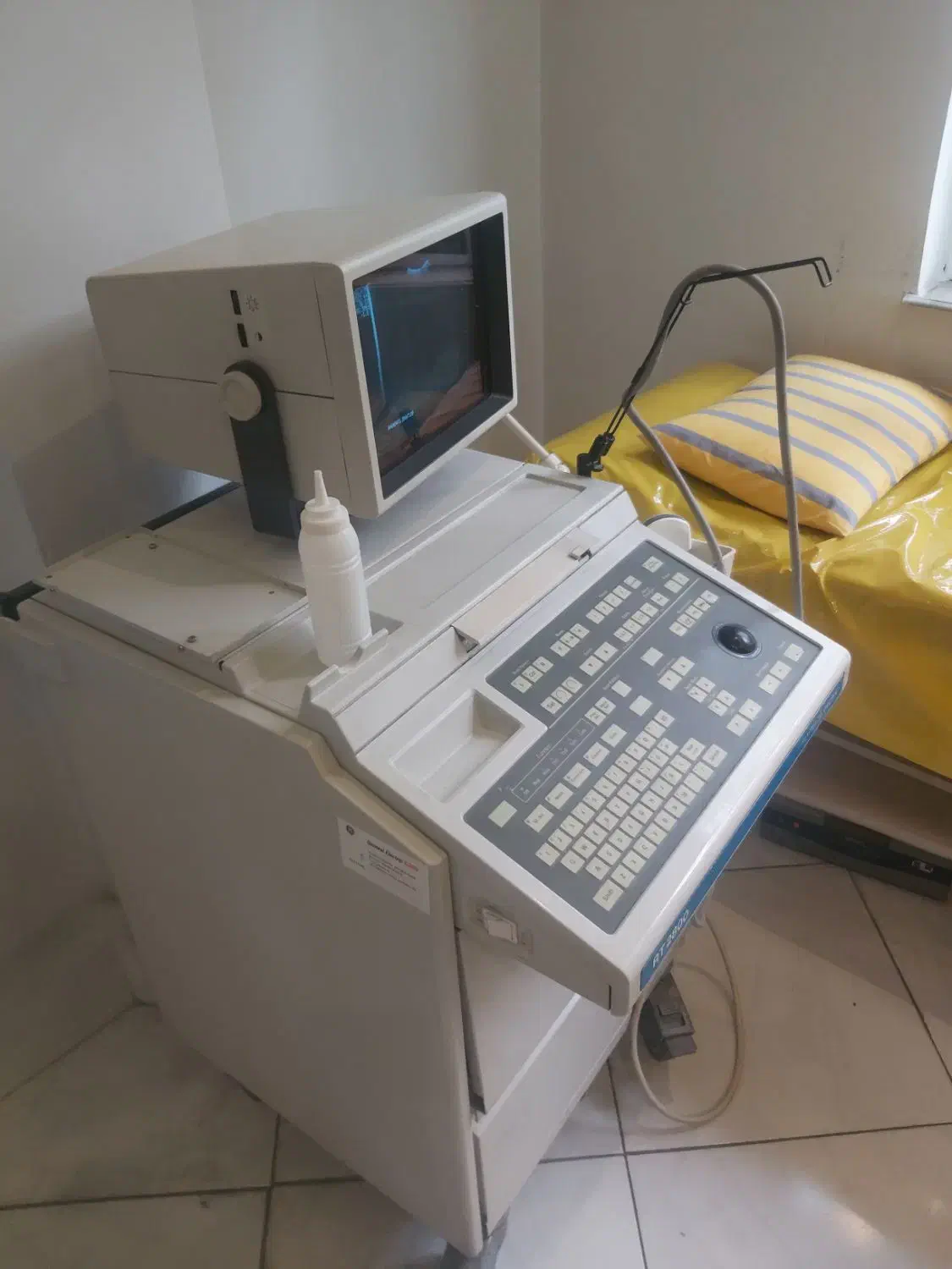 دستگاه سونوگرافی مدل RT 2800 جنرال الکتریک|پزشکی|تبریز, |دیوار