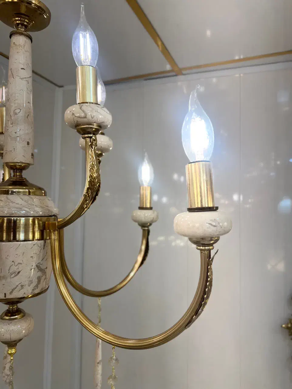 کارگاه تولید لوستر لاوین مدل ویشکا گارانتی ۱۰ ساله|لوستر و چراغ آویز|کرج, حصارک بالا|دیوار