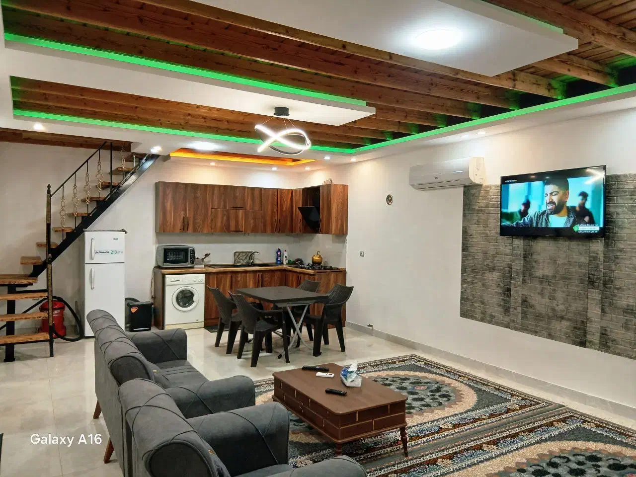 اجاره ویلا ویو جنگل نزدیک دریا استخردار ابگرم|اجارهٔ کوتاهمدت ویلا و باغ|رشت, حومه رشت|دیوار