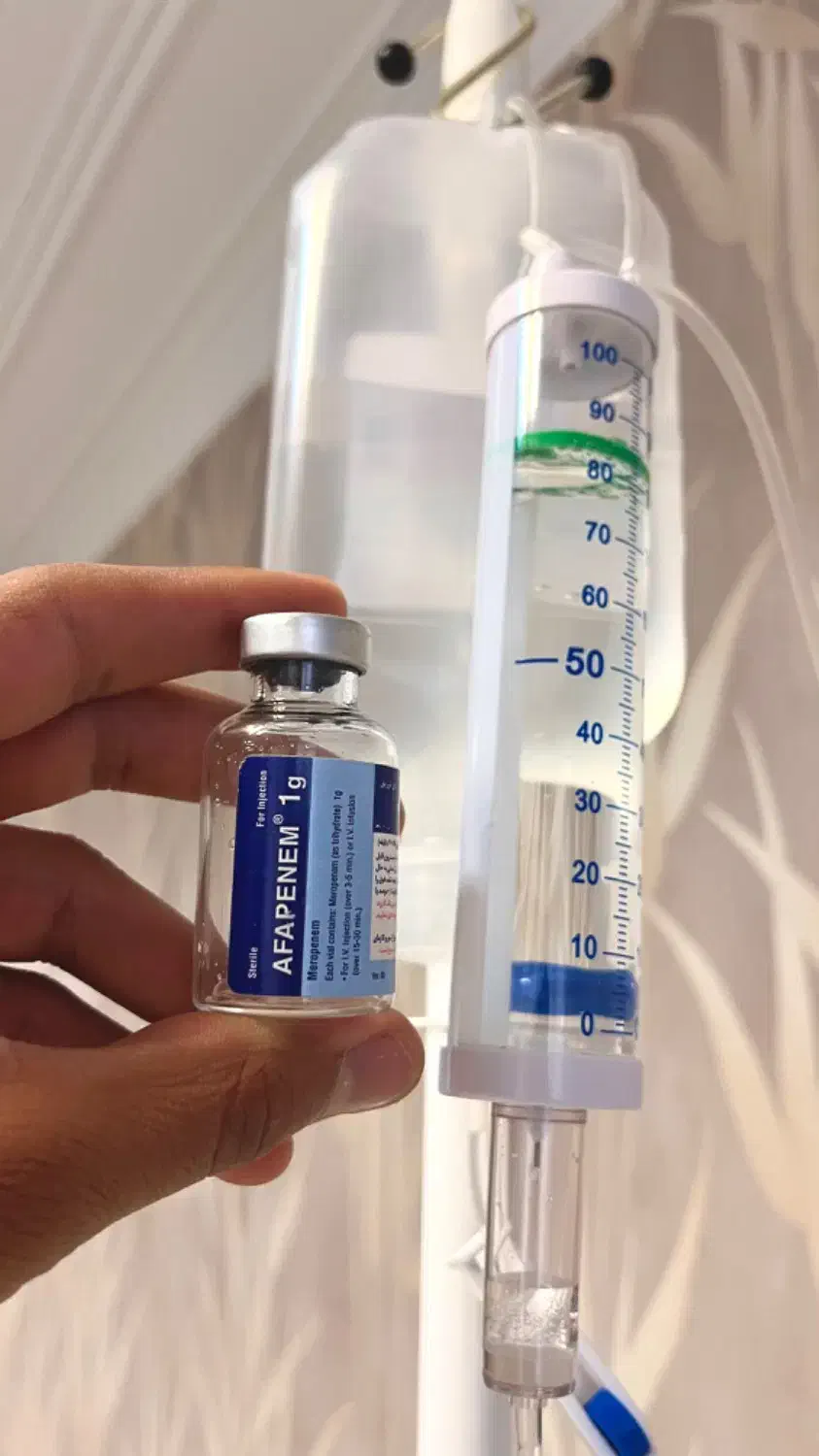 پزشکی و پرستاری و سرم تراپی|خدمات آرایشگری و زیبایی|نور, |دیوار