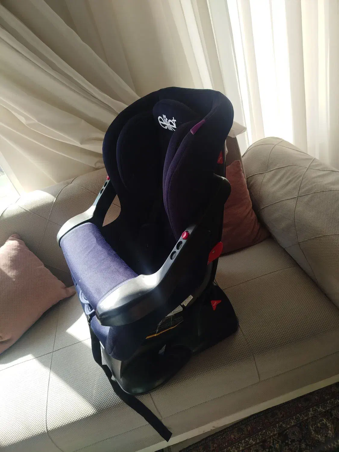 صندلی ماشین دلیجان درحدنو|تخت و صندلی بچه|سرپل ذهاب, |دیوار