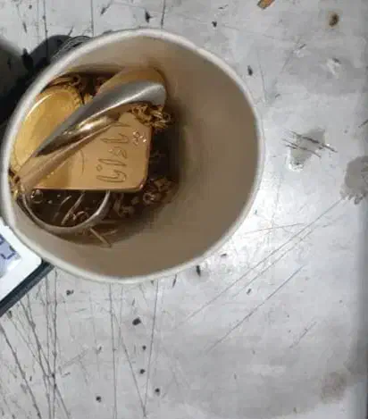 ۳۸ گرم طلا ۱۰۰ تومن بالای تابلو|جواهرات|شیراز, گود عربان|دیوار