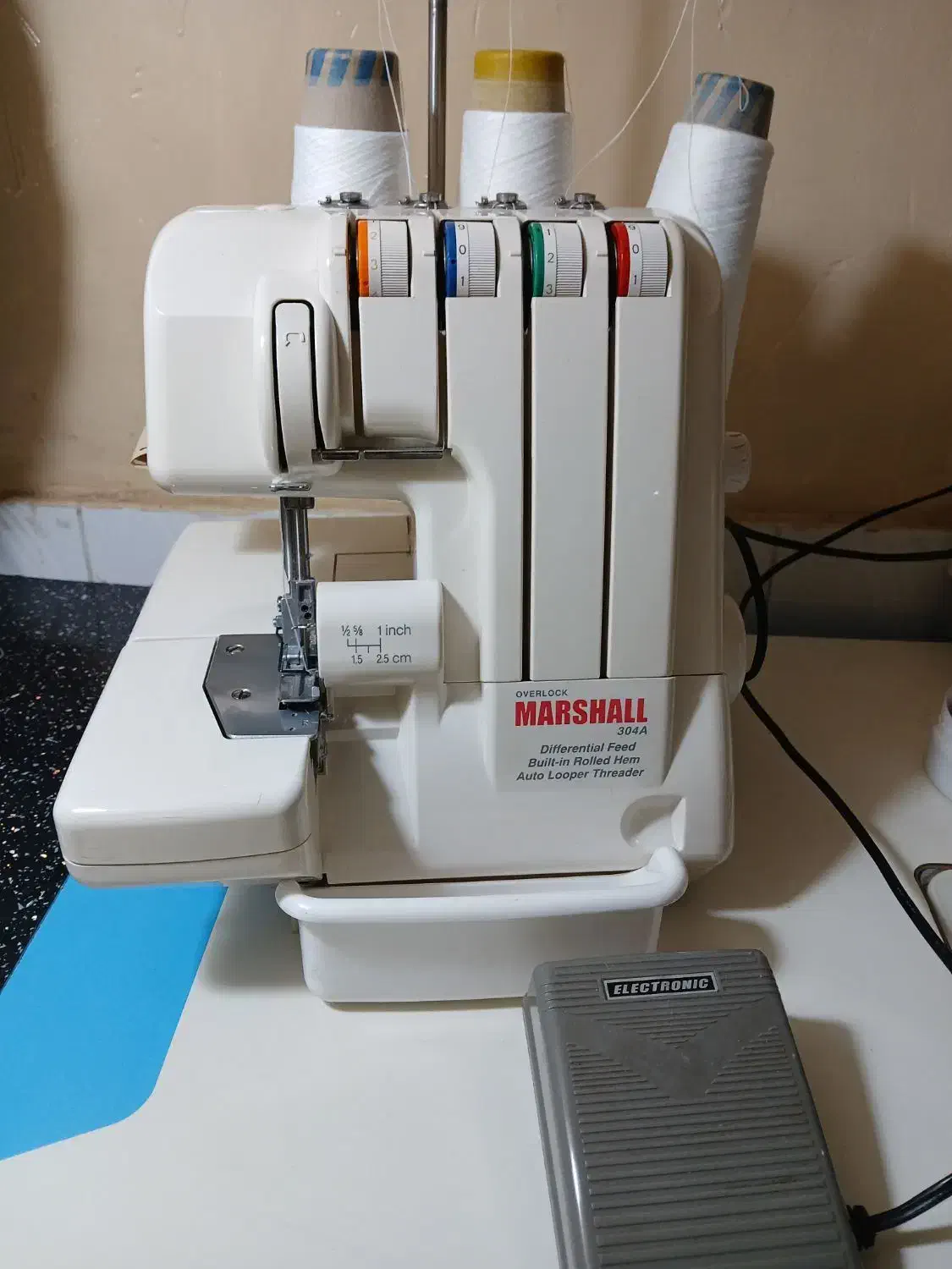 چرخ خیاطی سردوز  چهار نخ مارشال|چرخ خیاطی و ریسندگی|رشت, بوسار|دیوار