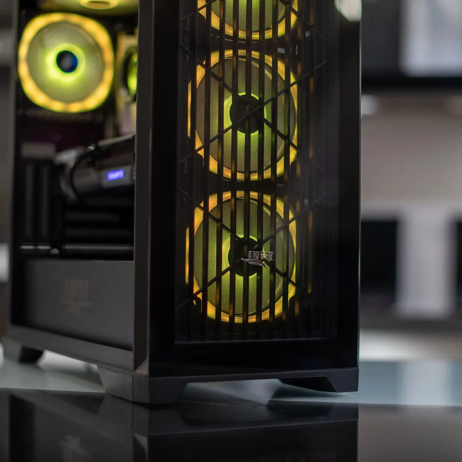 کیس گیمینگ با گرافیک RTX 4060Ti 8GB و i7-12700H|رایانه رومیزی|یزد, |دیوار