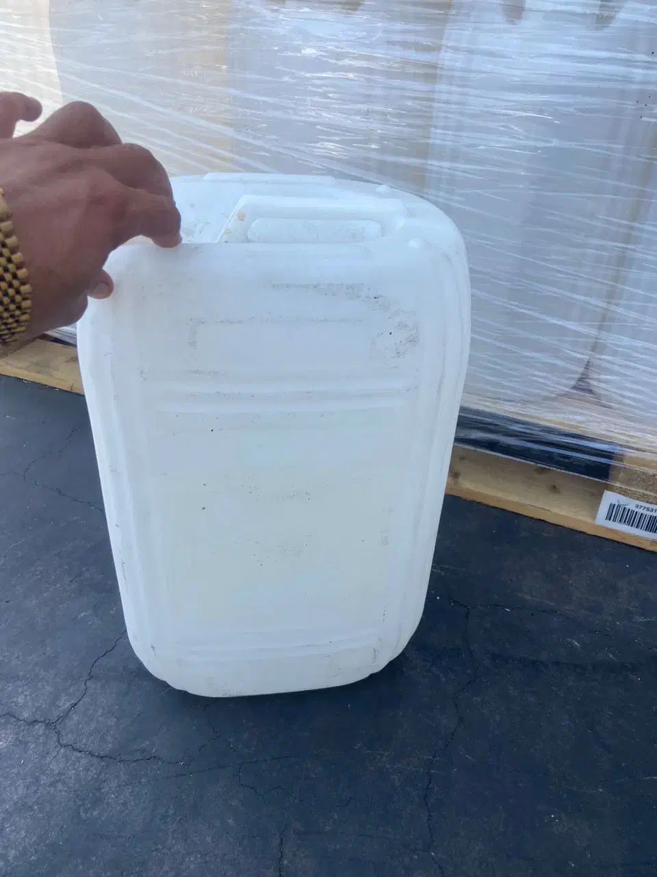 گالون 20 لیتری|ظروف نگهدارنده، پلاستیکی، یک‌بارمصرف|ایوانکی, |دیوار