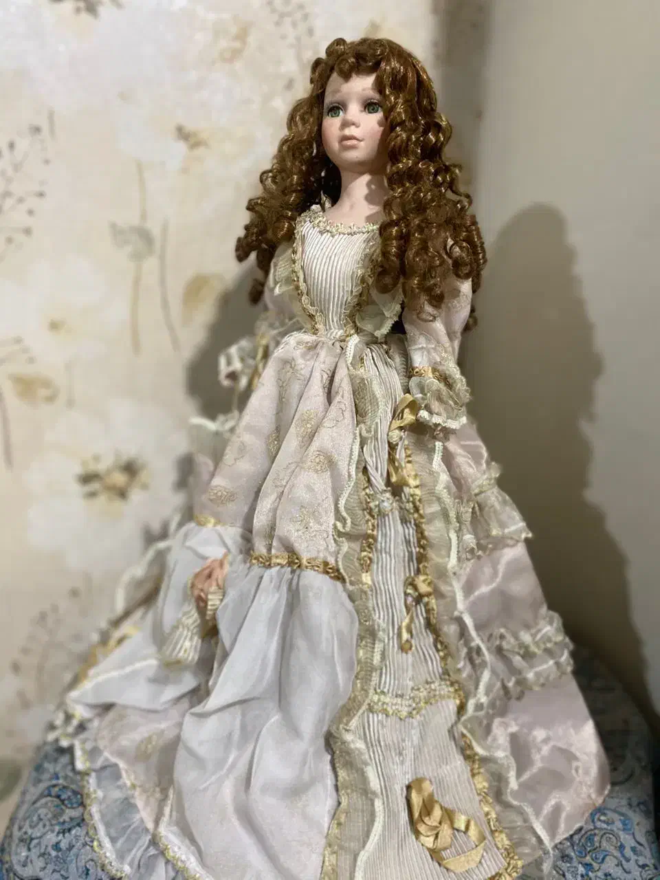 عروسک سرامیکی|مجسمه، تندیس، ماکت|ری, جوانمرد قصاب|دیوار