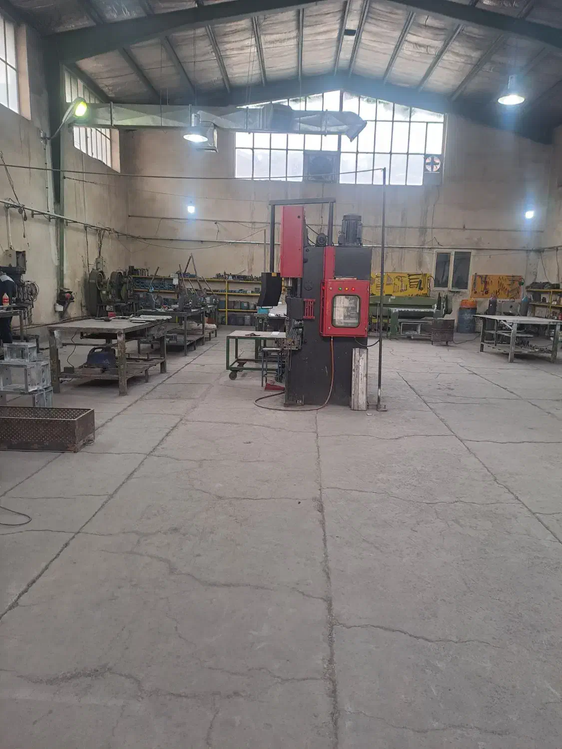 کارگر فنی بهمراه جای خواب|استخدام صنعتی، فنی، مهندسی|پردیس, شهرک صنعتی خرمدشت فاز ۷|دیوار