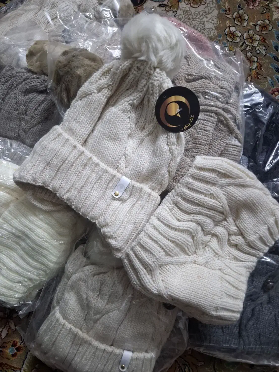 کلاه و شال گردن نو|کفش و لباس بچه|مشهد, نوغان|دیوار