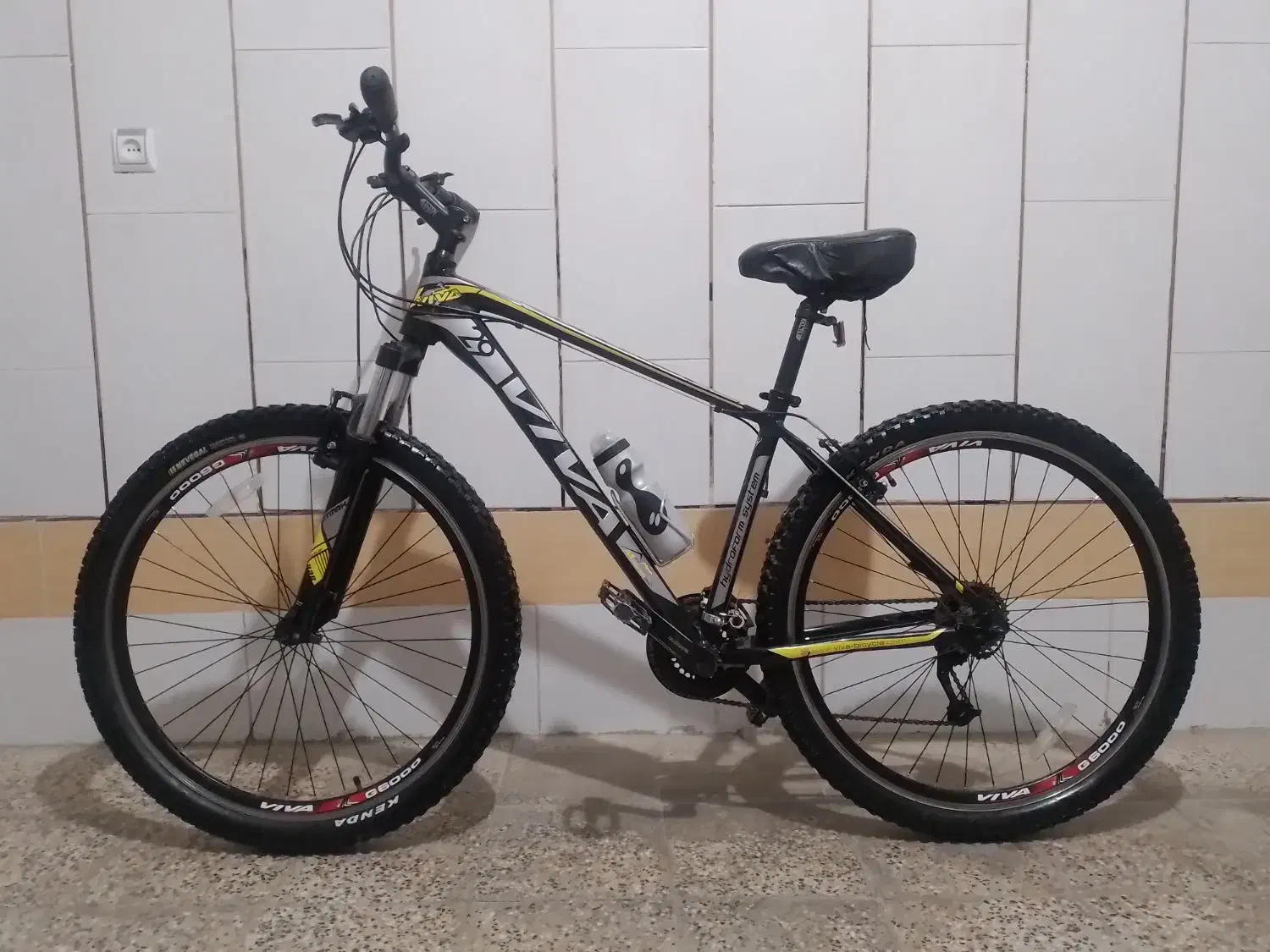 دوچرخه ویوا در حد نو سالم و تمیز|دوچرخه، اسکیت، اسکوتر|نجف‌آباد, جعفرآباد|دیوار