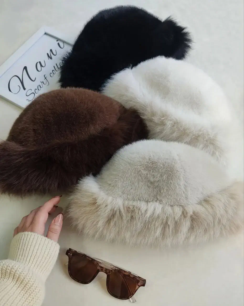 کلاه روسی|لباس|بانه, |دیوار