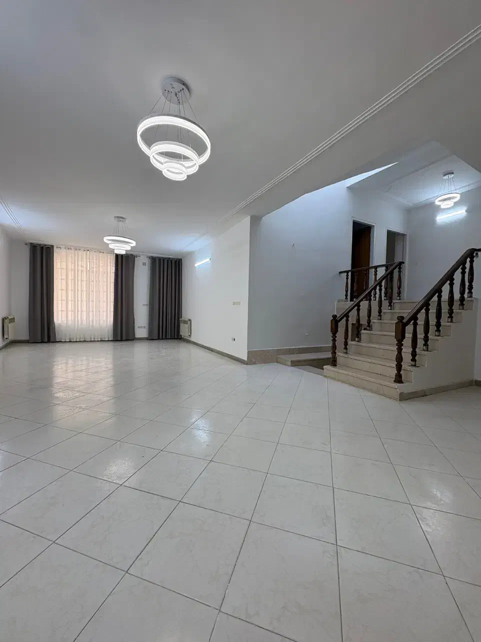 ویلایی دربست ۳ خوابه فول بازسازی( چوگیا)|اجارهٔ خانه و ویلا|شیراز, چوگیاه‎|دیوار