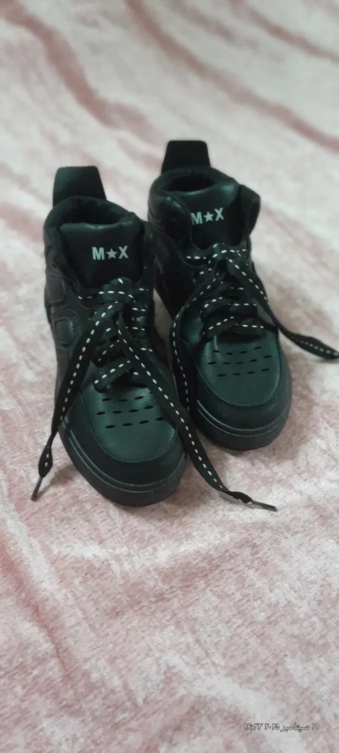 کتونی دخترانه|کیف، کفش، کمربند|قم, هنرستان|دیوار