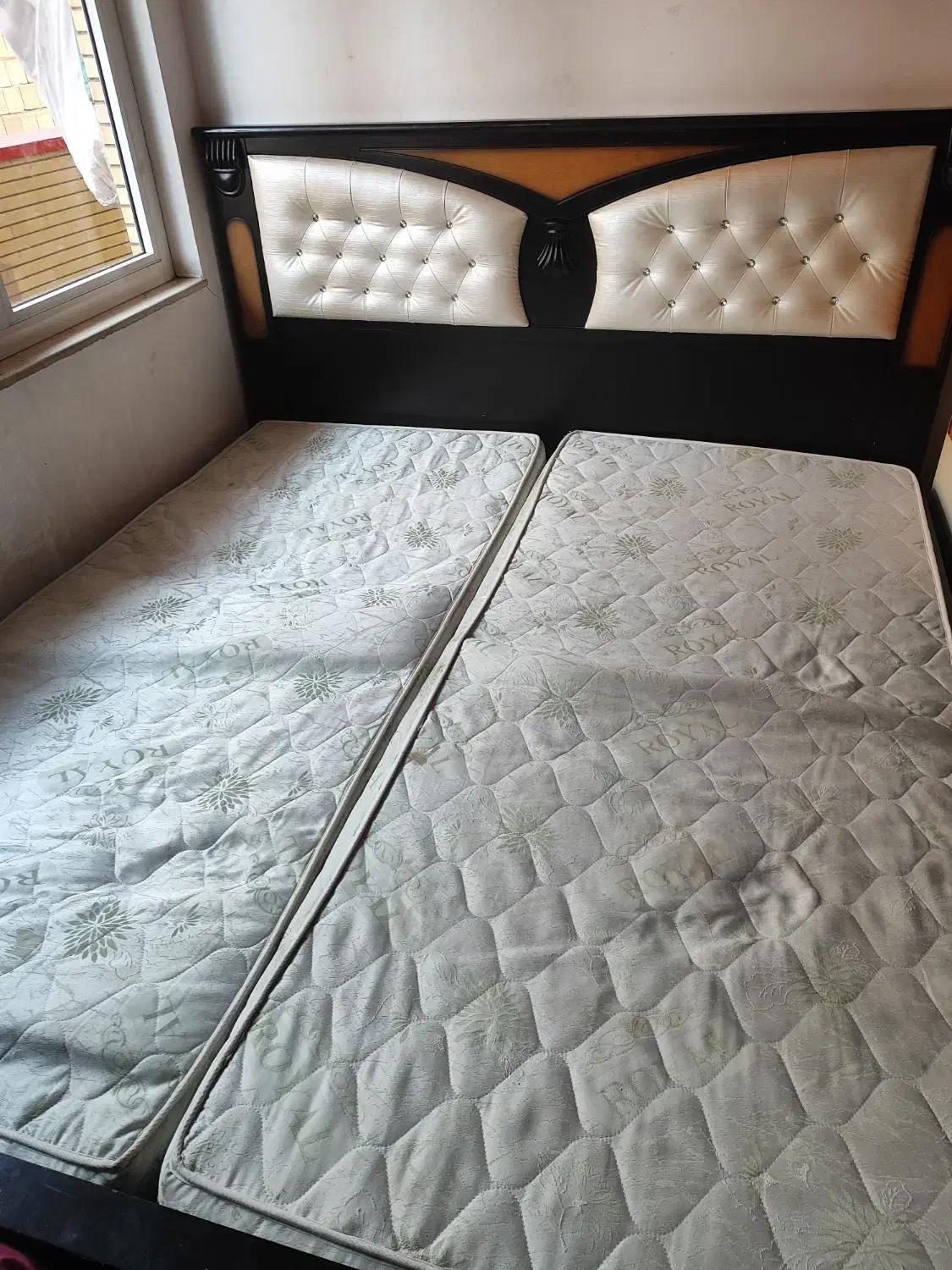 تخت دونفره کارکرده بدون تشک|تخت و سرویس خواب|تبریز, |دیوار