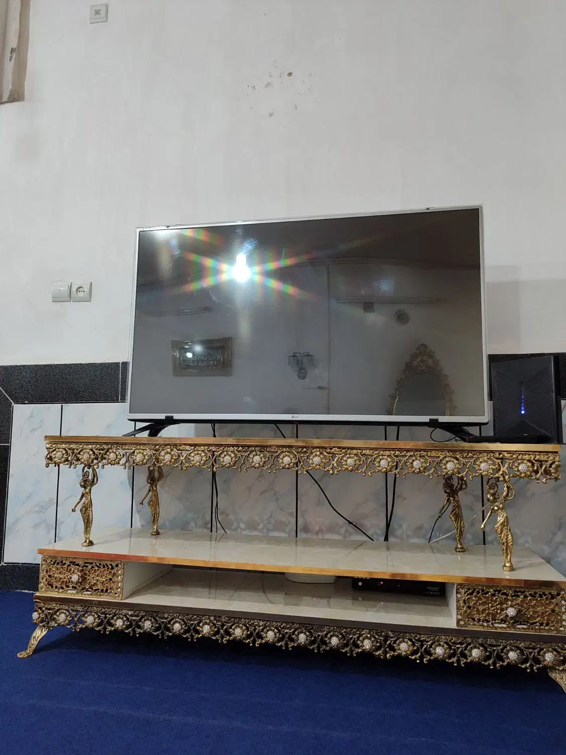 وسایل برنز|بوفه، ویترین، کنسول|خرم‌آباد, |دیوار