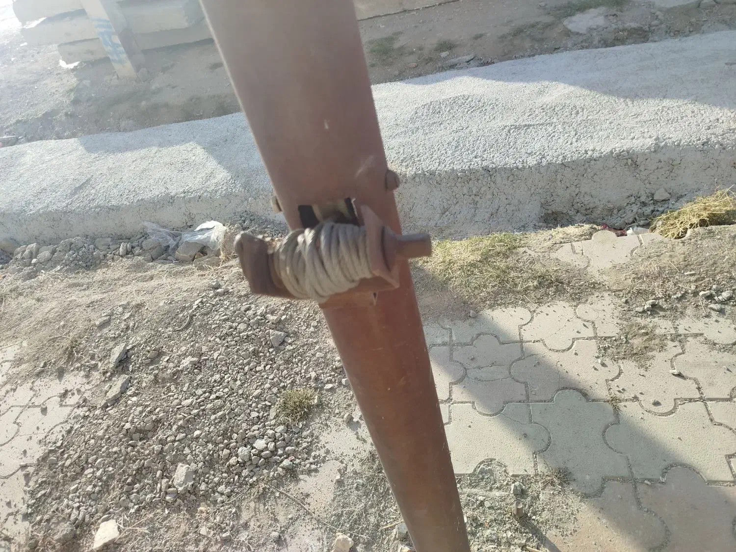 جا بنری با سیم بکسل پیچی|فروشگاه و مغازه|بهار, |دیوار