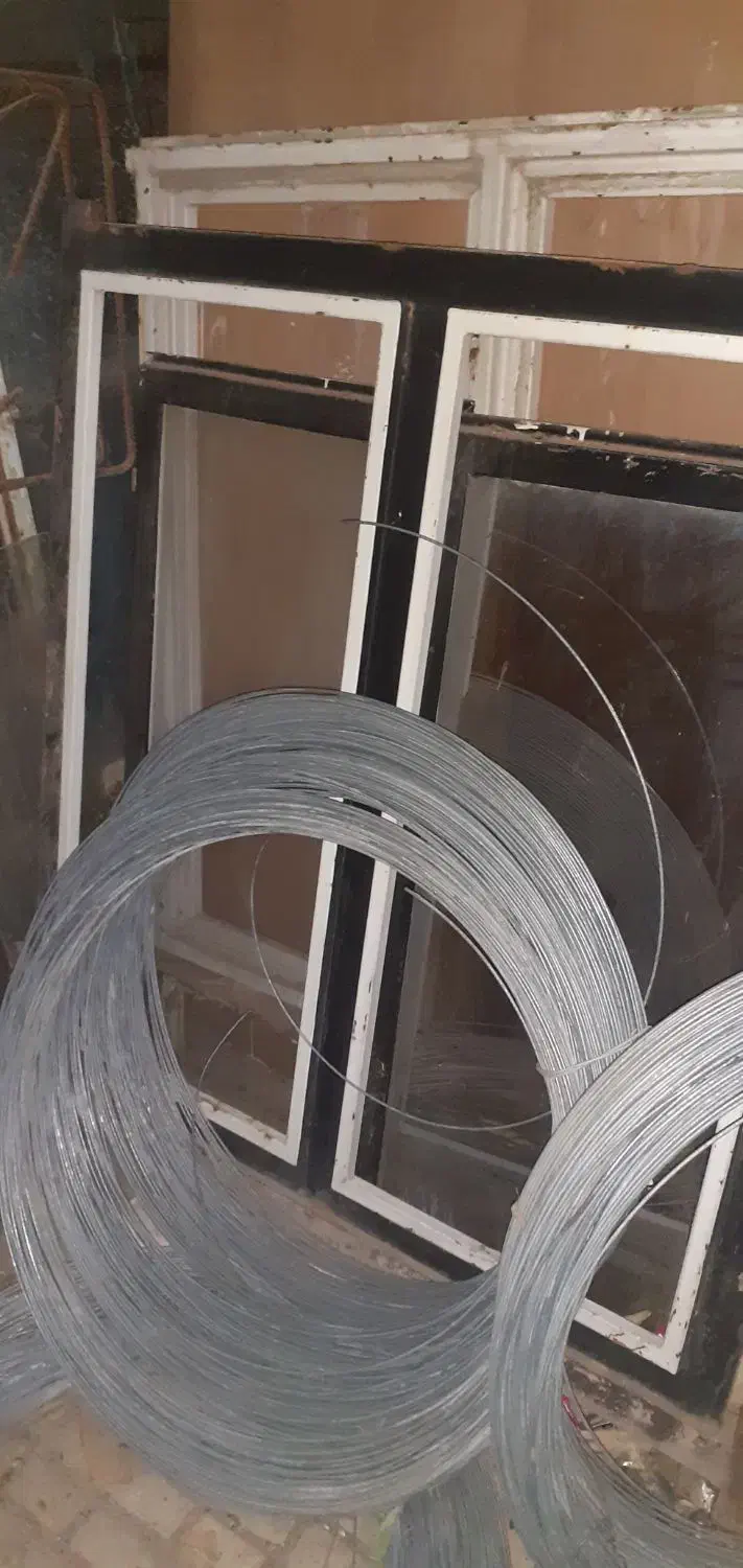 ۲ تا پنجره آهنی|حراج|تاکستان, |دیوار