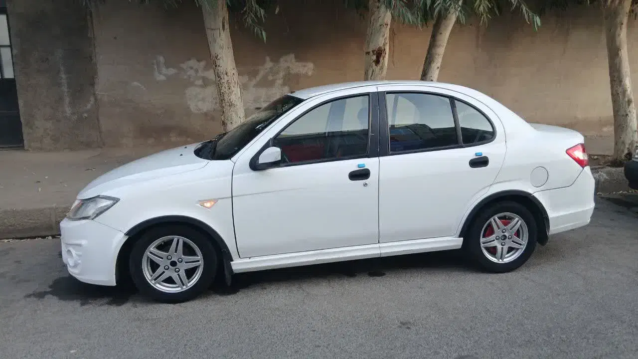 ساینا تمیز مدل ۹۵|خودرو سواری و وانت|قم, امامزاده ابراهیم|دیوار