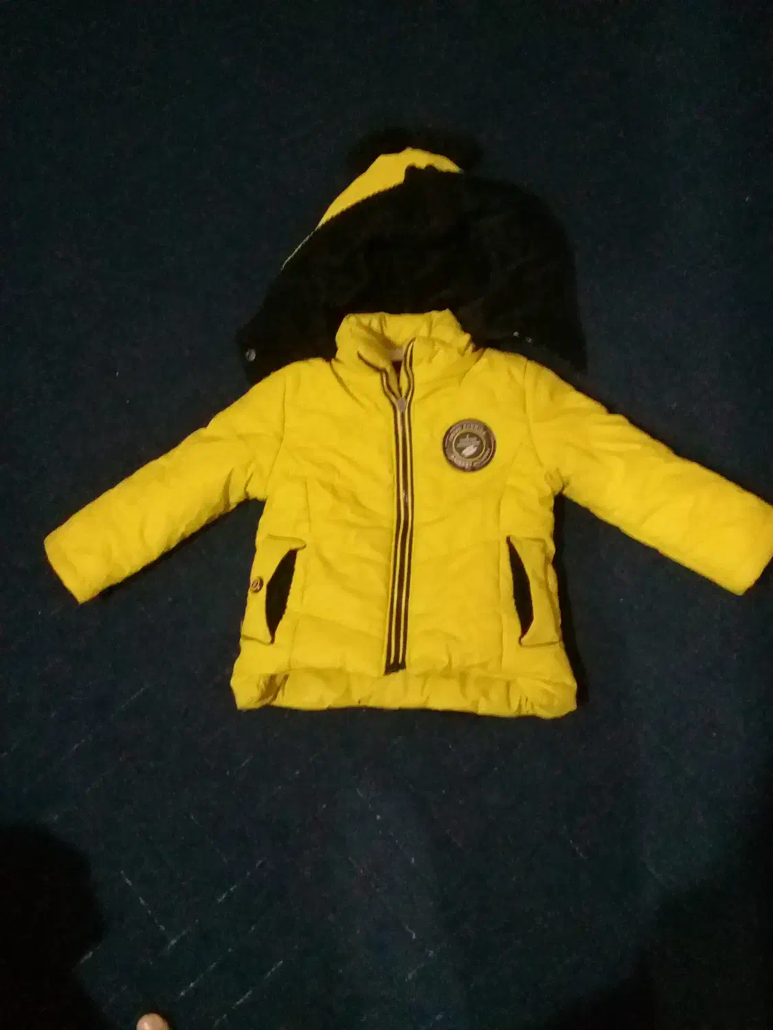 کاپشن|لباس|نجفآباد, یزدانشهر|دیوار