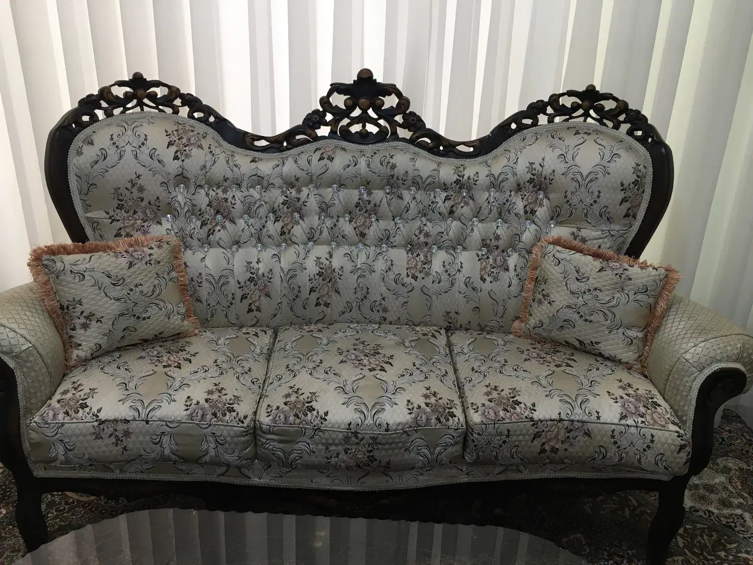 مبل سلطنتی ۹ نفره|مبلمان خانگی و میز عسلی|فسا, |دیوار