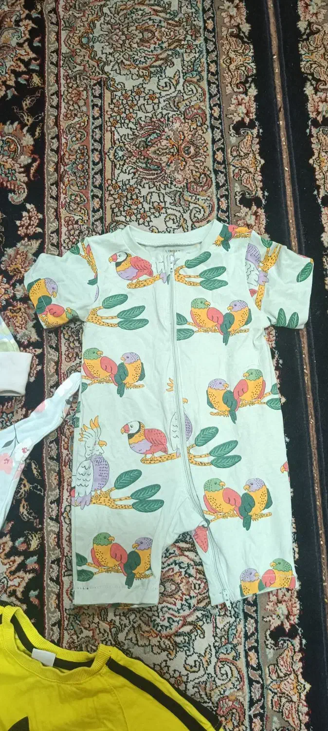 لباس بچه|کفش و لباس بچه|مشهد, نیروی هوایی|دیوار