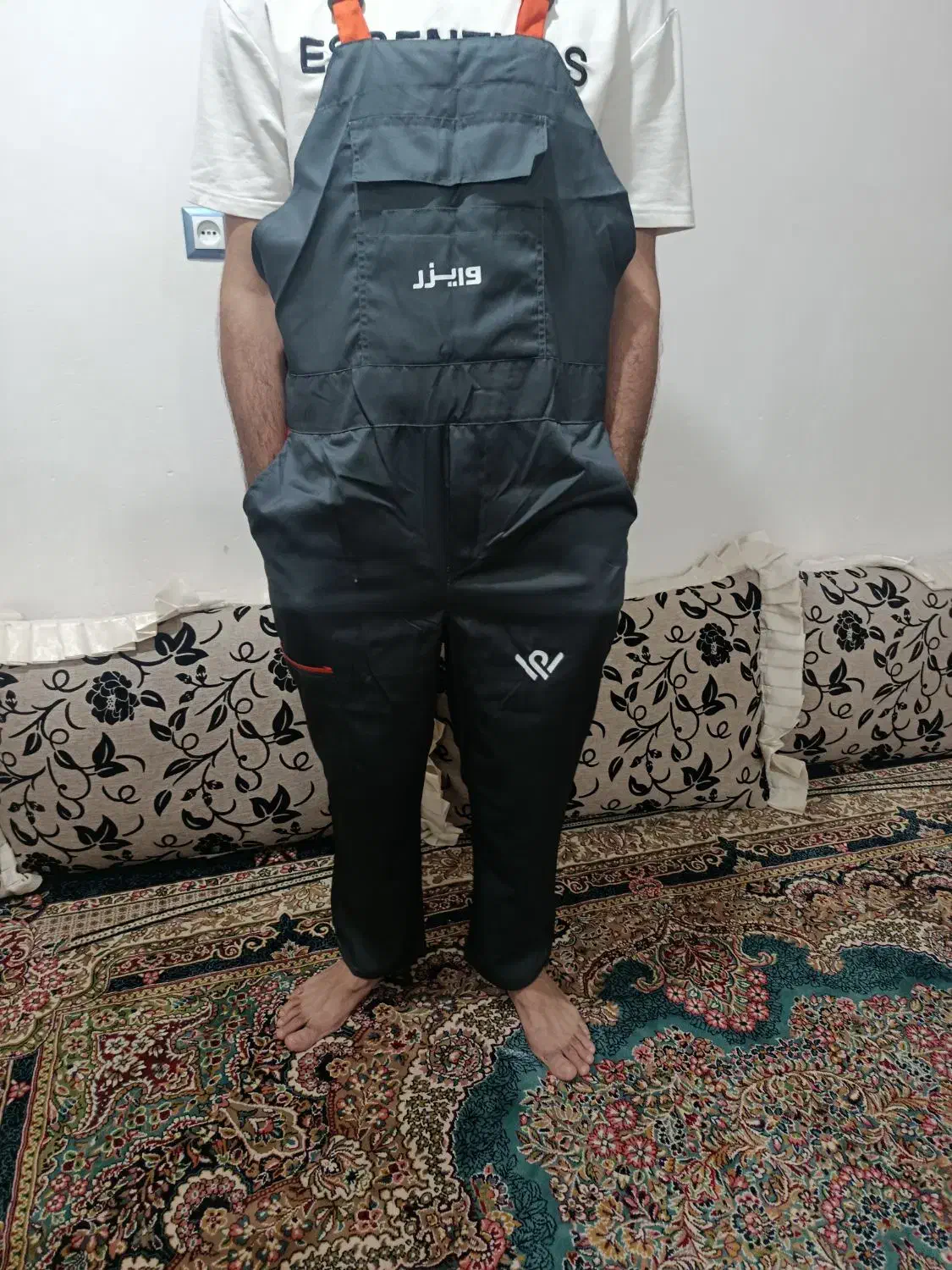 چهار دست لباس کار عالی جنس خوب|لباس|چابهار, |دیوار