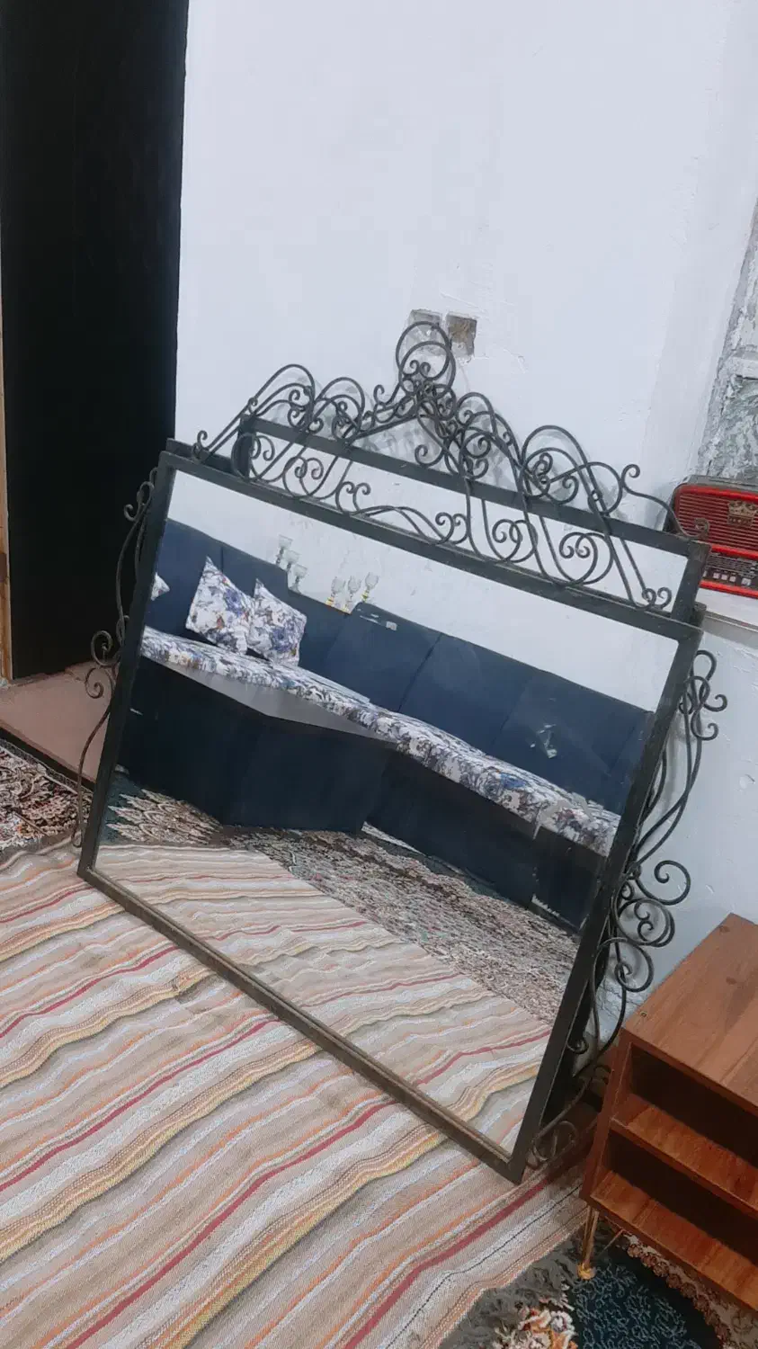 آینه فرفوژه|آینه|آبادان, |دیوار