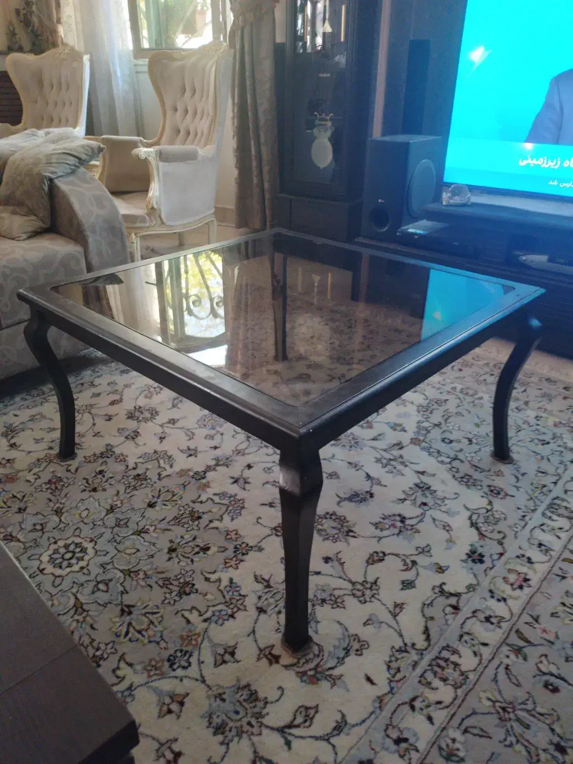 مبل تک نفره چهار عدد با میز جلو مبلی بزرگ و روکش|مبلمان خانگی و میز عسلی|تهران, هروی|دیوار