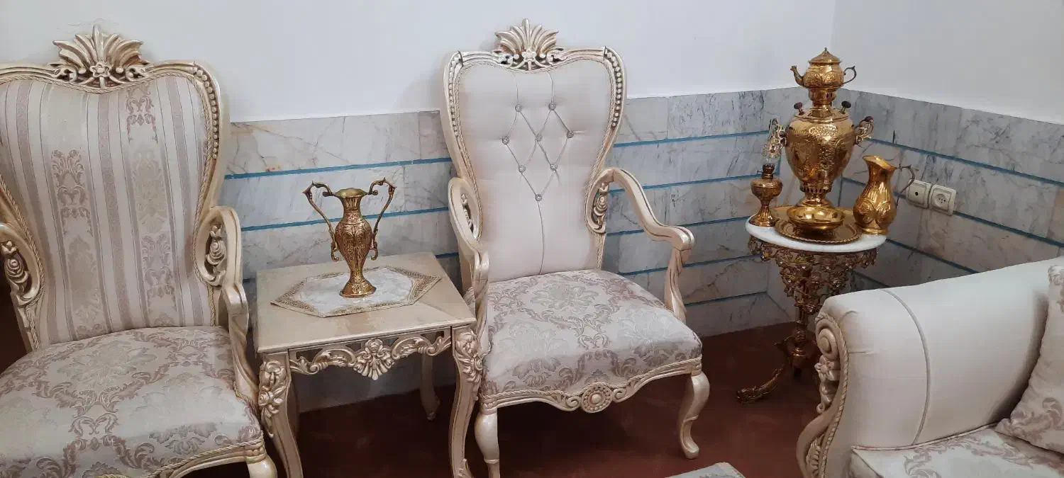 ست مبل کلاسیک چوب راش همراه میز غذا خوری ست|مبلمان خانگی و میز عسلی|اقبالیه, |دیوار