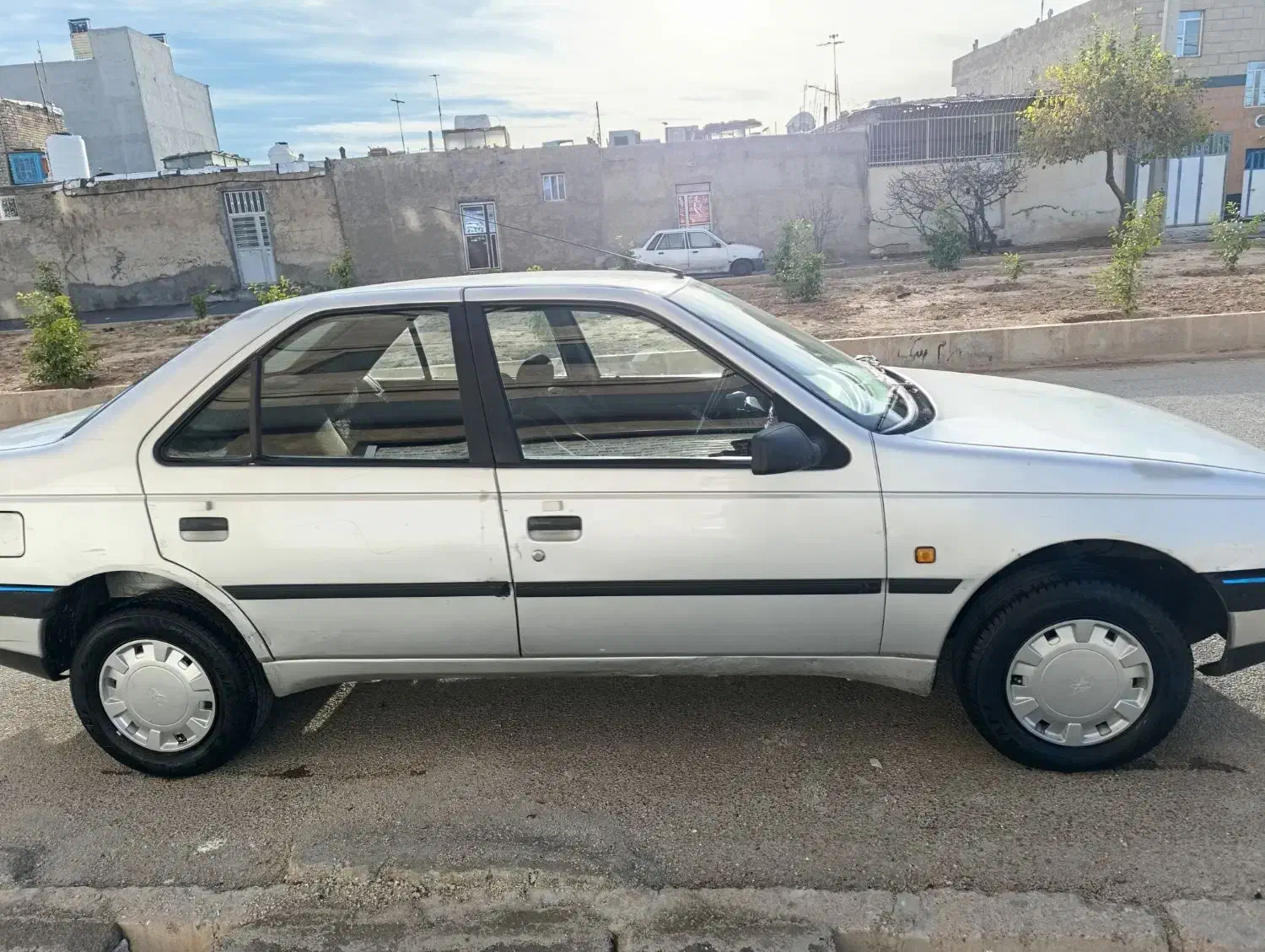 پژو 405|خودرو سواری و وانت|شیراز, کوشک میدان|دیوار