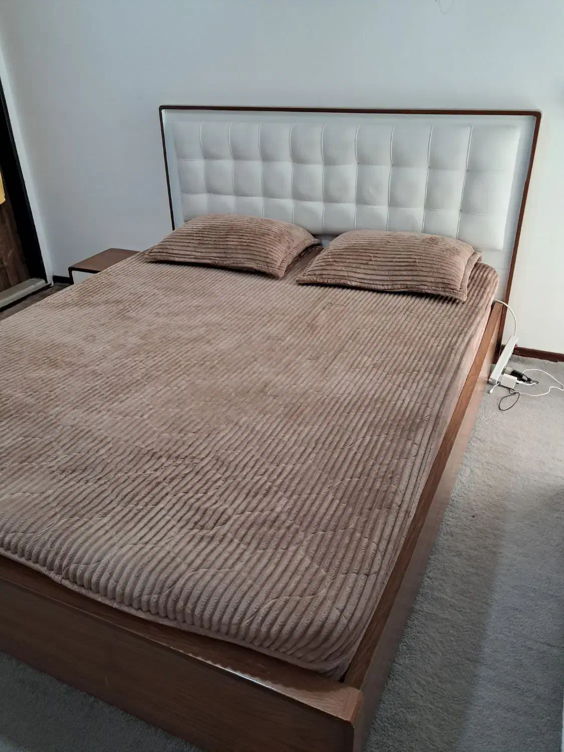 تخت دو نفره|تخت و سرویس خواب|پیشوا, |دیوار