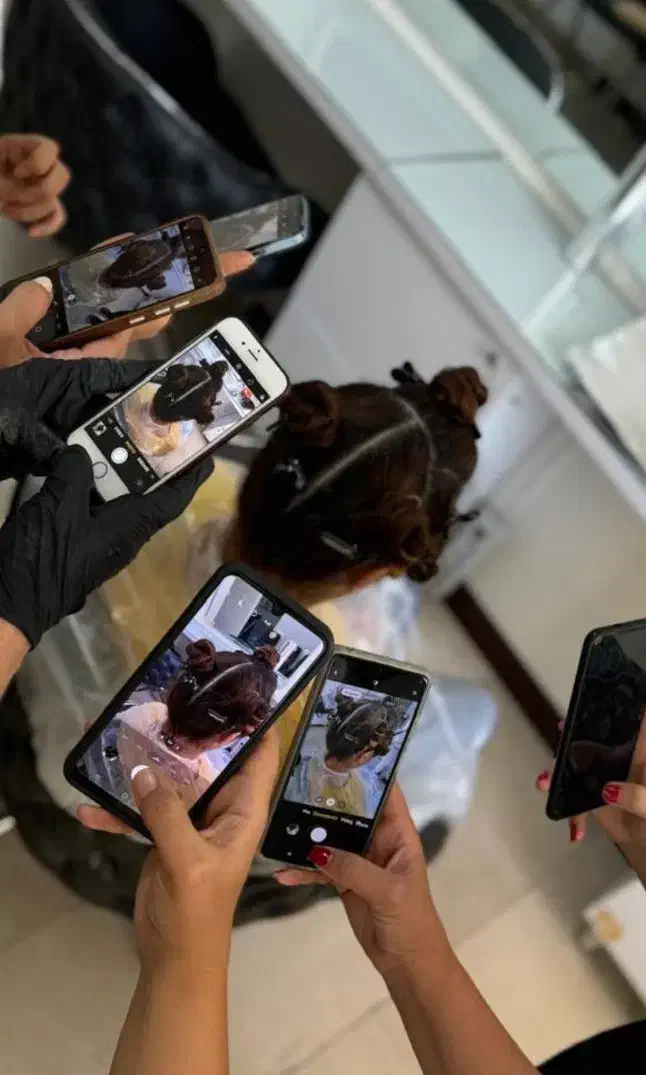 آموزش آرایشگری با مدرک فنی و حرفه ای معتبر|خدمات آرایشگری و زیبایی|فولادشهر, B2|دیوار