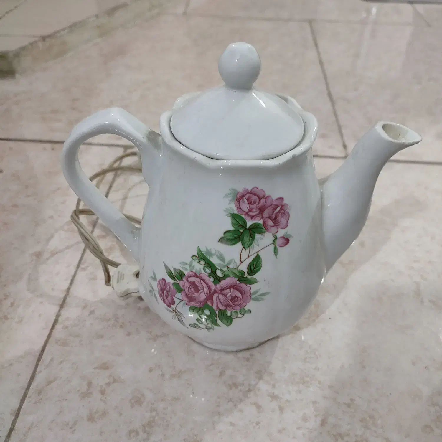 قوری برقی|قوری، کتری، قهوه‌ساز دستی|چهارباغ, |دیوار