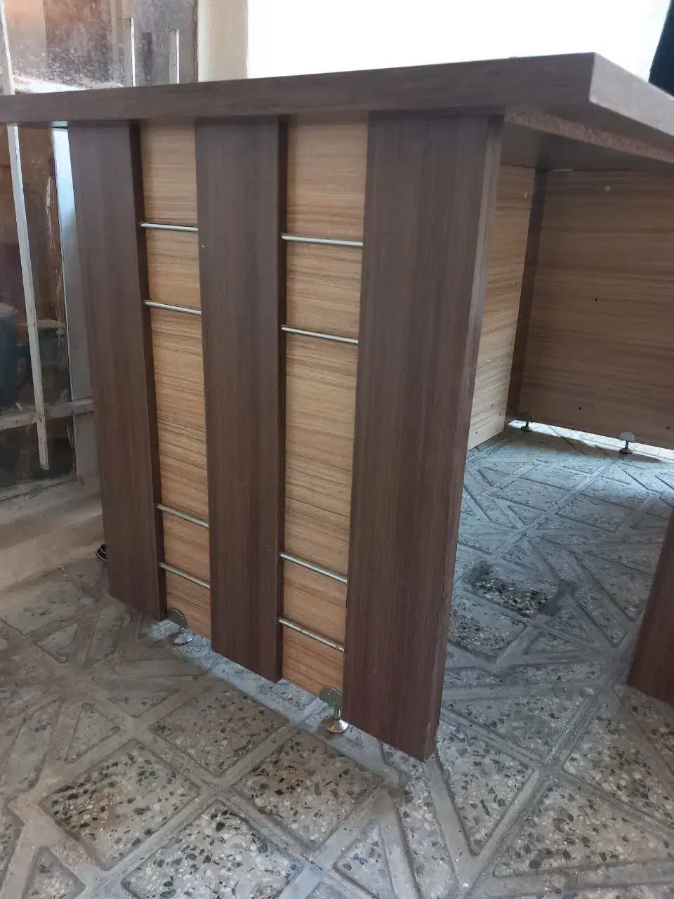 میز اداری|مبلمان اداری|ملایر, |دیوار