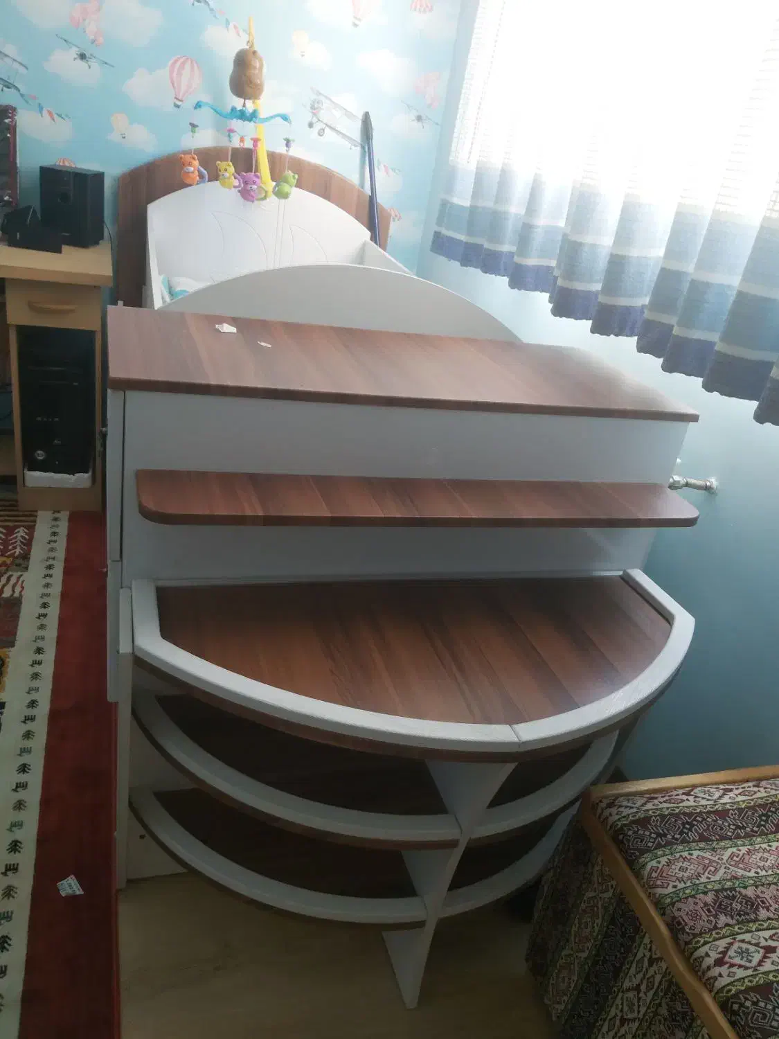 تخت کودک و نوجوان|تخت و سرویس خواب|گلبهار, شهر جدید گلبهار|دیوار