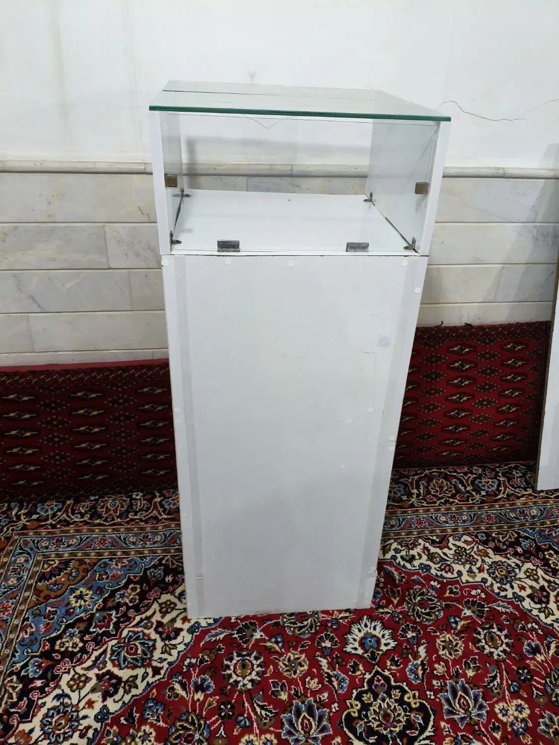 میز کانتر MDF ، میز پیشخوان ، میز ویترین دار|مبلمان اداری|قم, باجک سه|دیوار