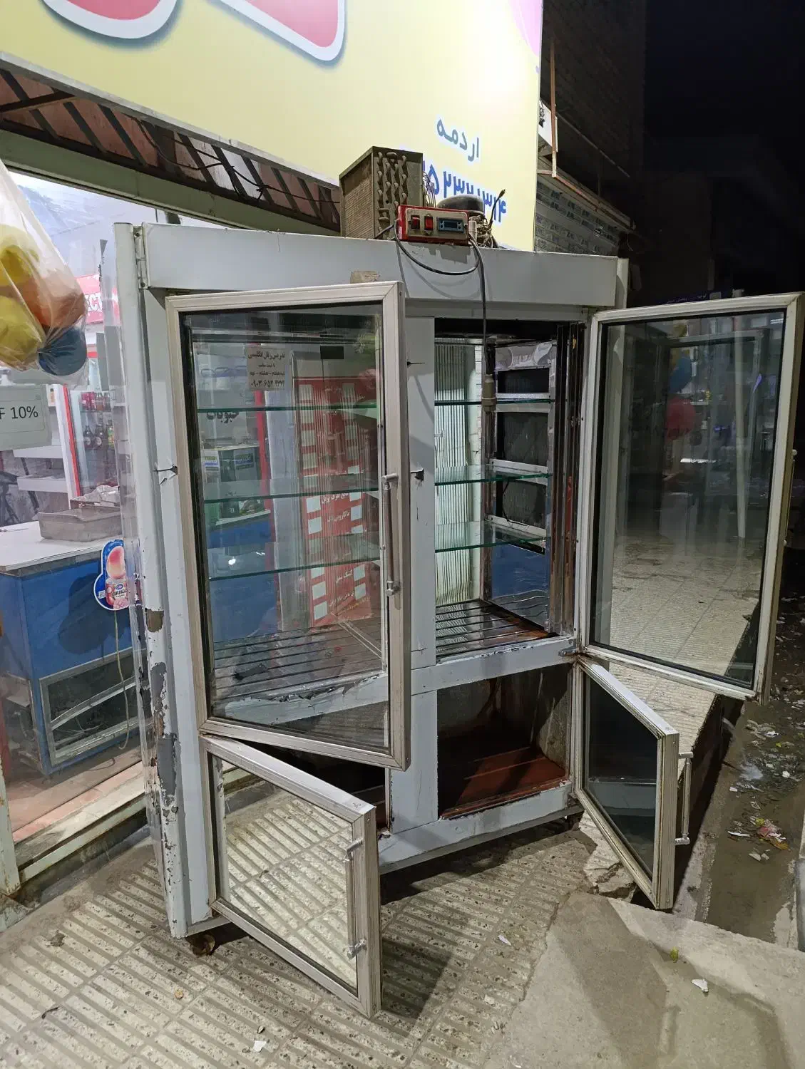 یهچال ۴ در در حد سوپری مرغ فروشی و ساندویچی و ...|یخچال و فریزر|سرخنکلاته, |دیوار