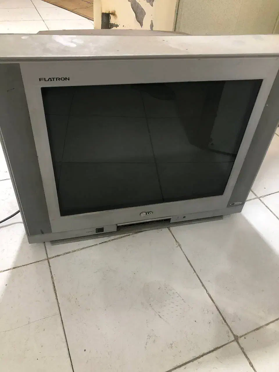 تلویزیون ۲۱ اینچ ال جی|تلویزیون و پروژکتور|تهران, مجیدیه|دیوار