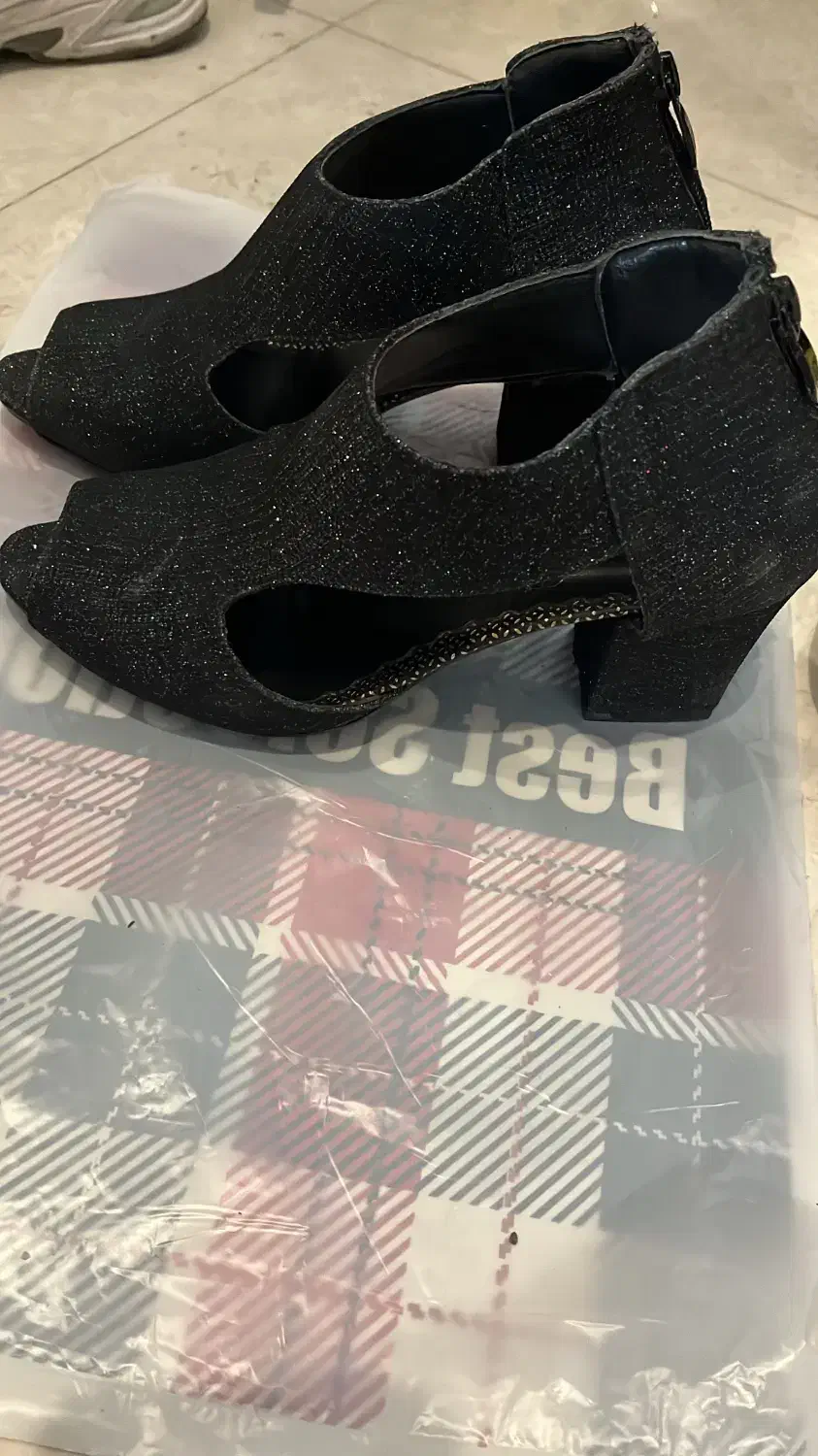 کفش|کیف، کفش، کمربند|مشهد, الهیه|دیوار